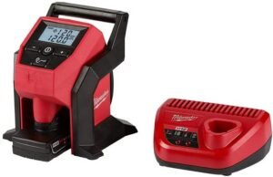 Milwaukee M12 12 Volt Lithium Ion Cordless Compact Inflator Kit with 4.0Ah battery and charger